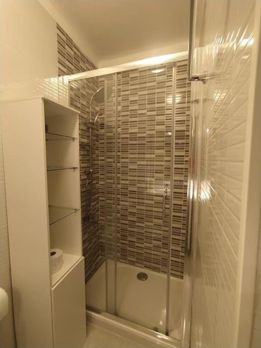New In Town Principe Real Apartment Lissabon