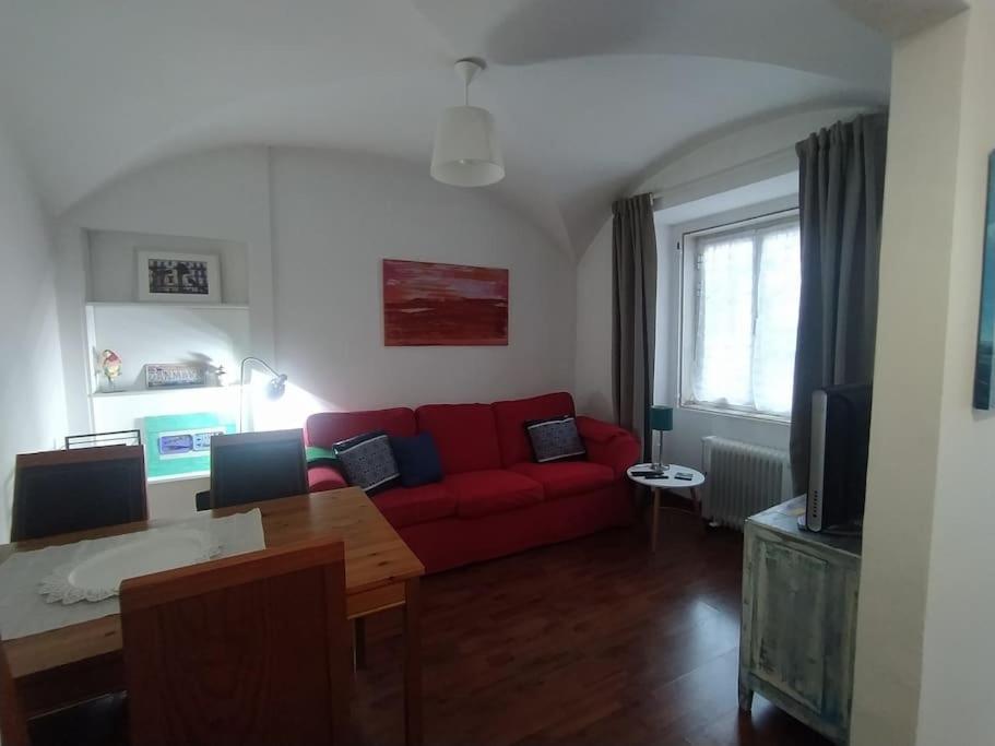 New In Town Principe Real Apartment Lissabon